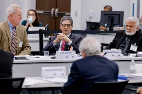 RFK Jr’s Vaccine Advisers Remove Prescription Need for Coronavirus Shot, Emphasizing Personal Choice